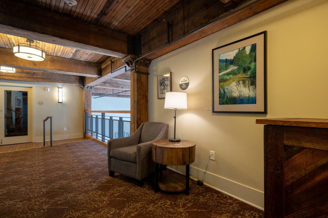Inn at Lynden Bagian luar foto